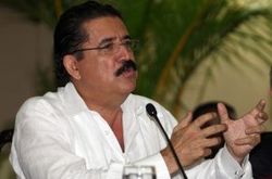 Zelaya. No acepta la restitución. Fuente: (PÚLSAR)